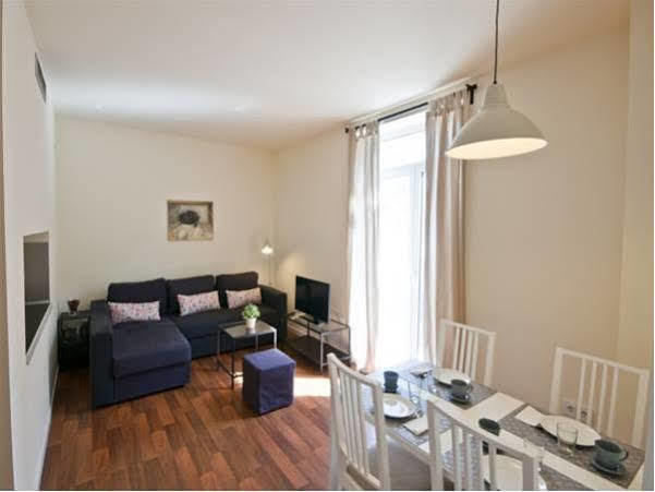 Murallas De Apartament Sewilla